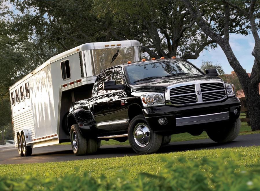  Dodge Ram 3500 Mega Cab 2006 года  (фото 3 из 13)